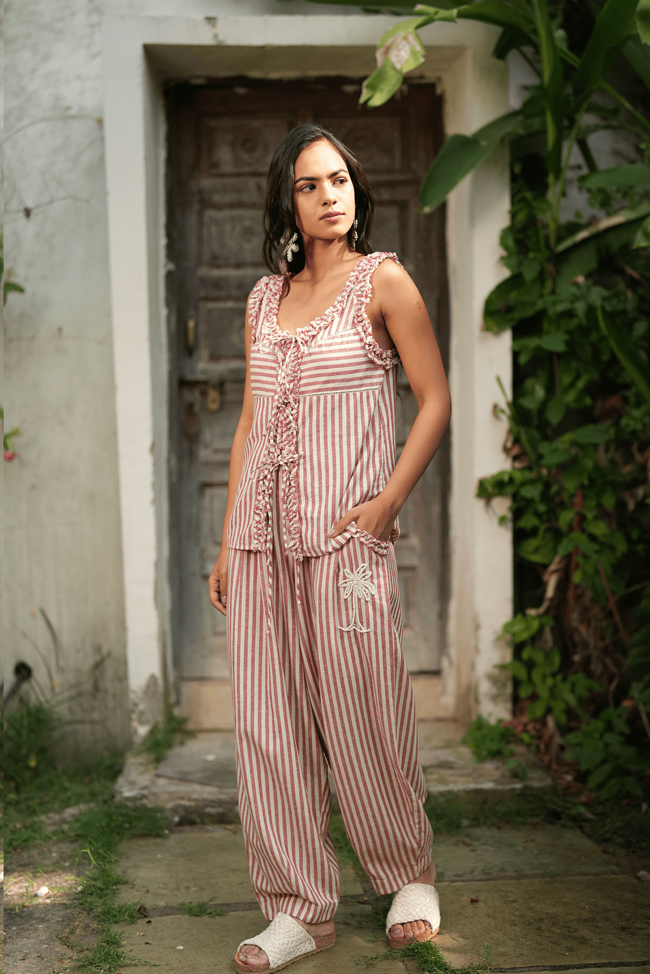 Chestmet top and Comos bubble pants