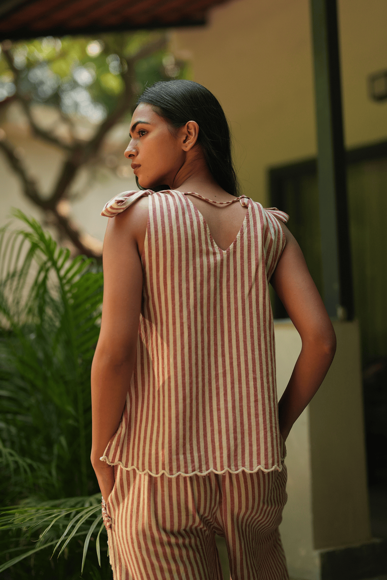 Raisin top and Comos bubble pants