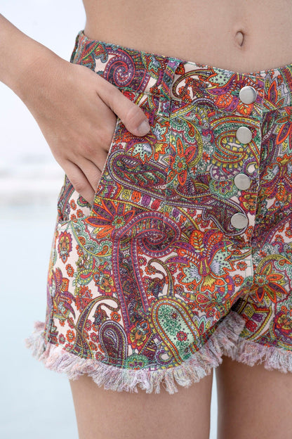 Sunbeam glow paisley shorts
