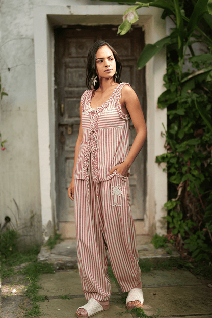 Chestmet top and Comos bubble pants