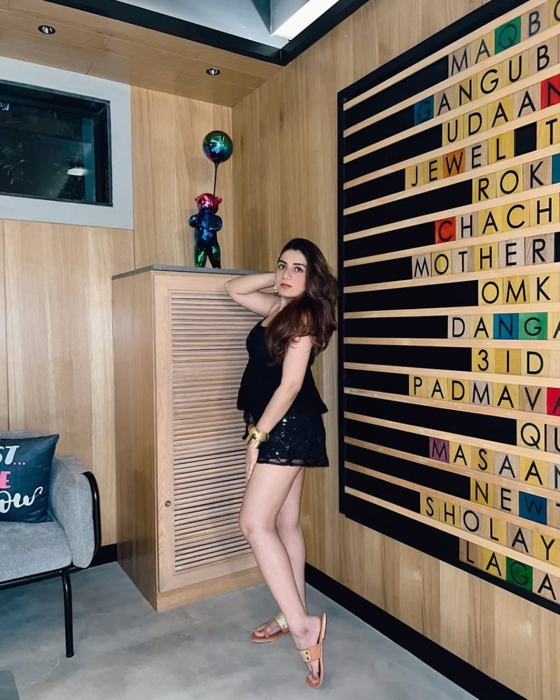 Drishti Galwani Rajni in Antidote georgette crop top