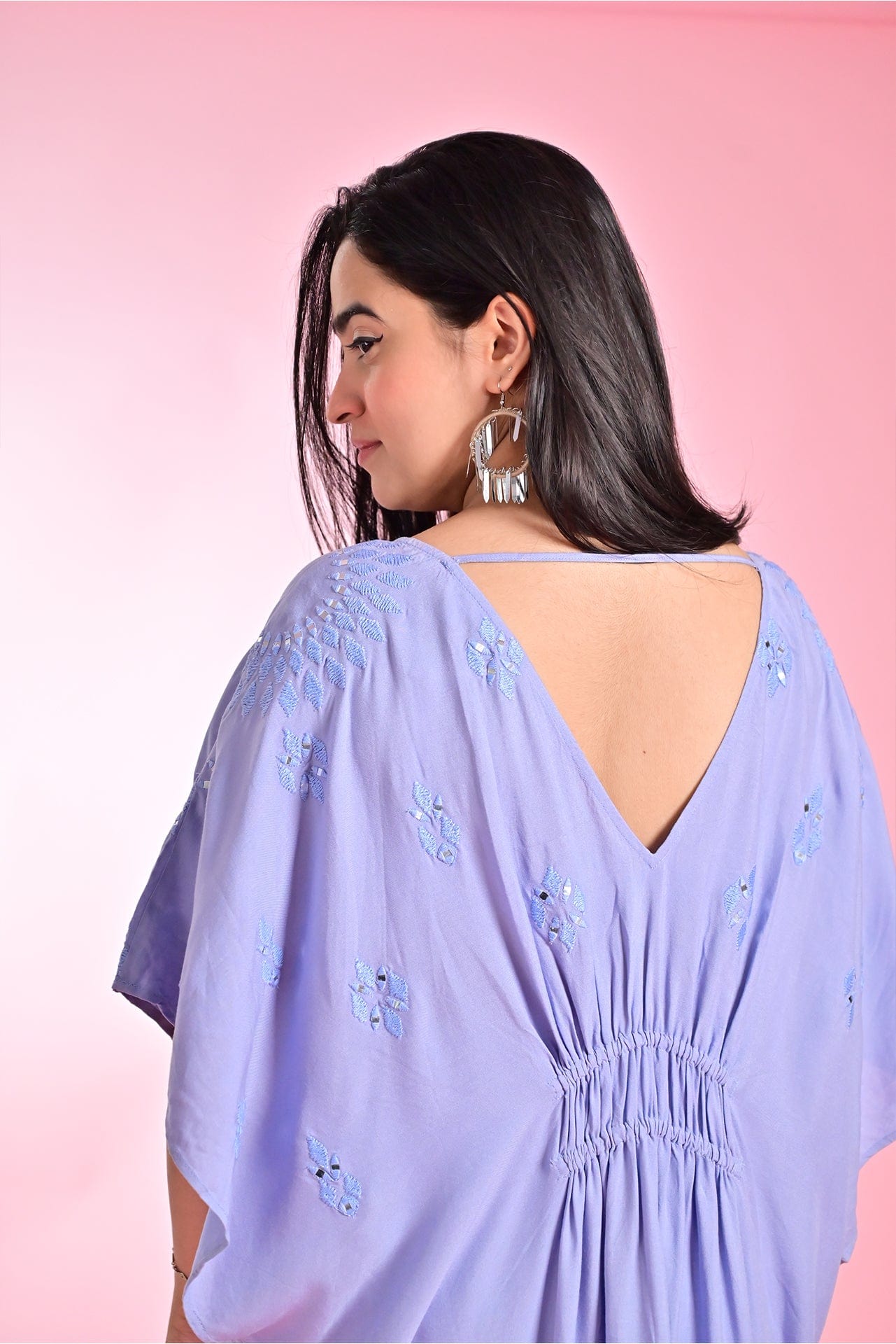 Neela  kaftan